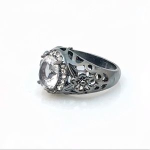 Cherryl's Jewelry - Darkened Silver Ring w Crystal Stone Cherryl's Jewelry - Darkened Silver Ring w Crystal Stone